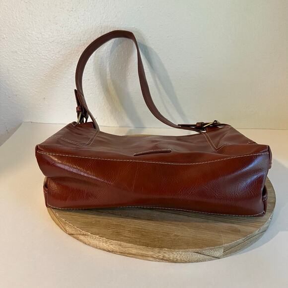 90s Nine & Co. Warm Brown Red Vegan Leather Buckle Medium Shoulder Bag - Picture 3 of 15